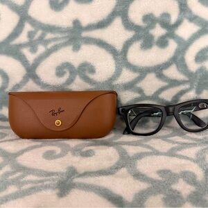 Ray-Ban wayfarer meta glasses